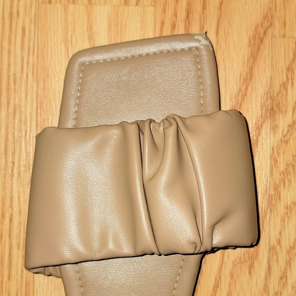 Slides - Picture 4 of 4